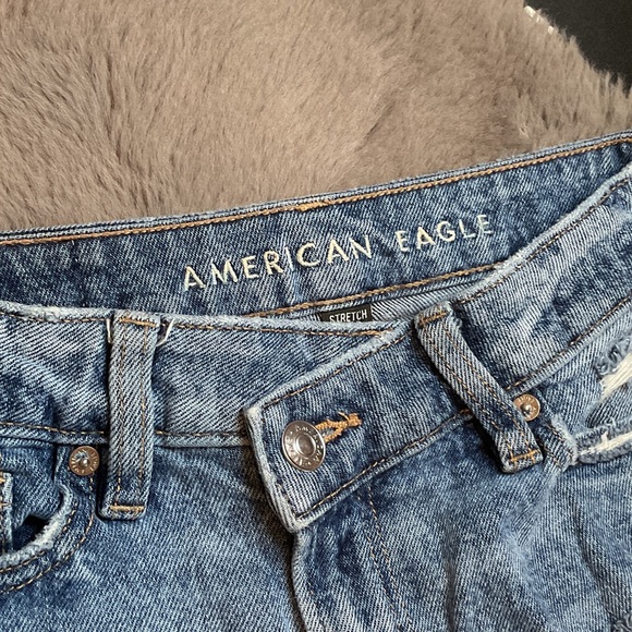 American Eagle Women's Ripped Mom Jeans - Picture 3 of 6